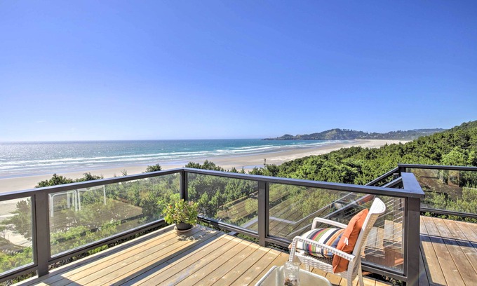 Newport House | ‘Pacific Penthouse’ with Sunroom & Ocean Views!