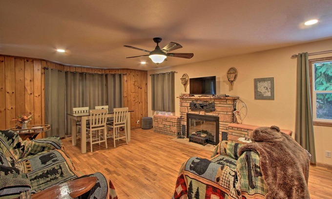 Randle House | Packwood Getaway w/Game Room, Grill & Patio