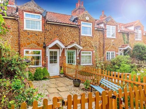 Dersingham House | Paddington Cottage - Dersingham