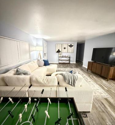 Page House | Page Lake House,Freshly Remodeled,Central, Boat Parking
