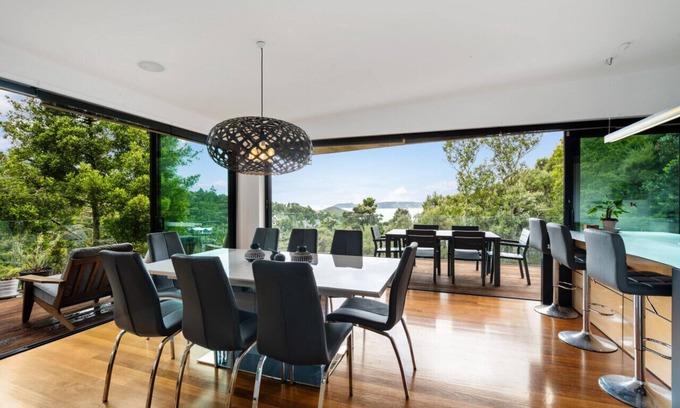 Paihia House | Paihia Home, Sea Views with Pool
