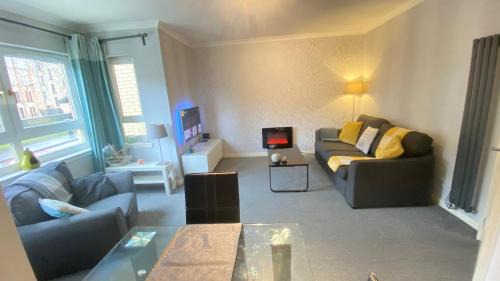 Paisley Apartment | Paisley Central Apartment #3