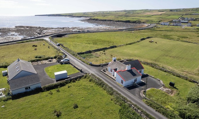 Liscannor House | Pake's Cottage in Clahane