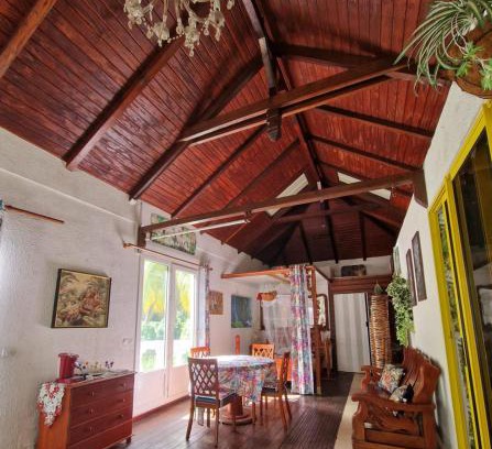 Saint-Claude Apartment | Palais du Charme Roy