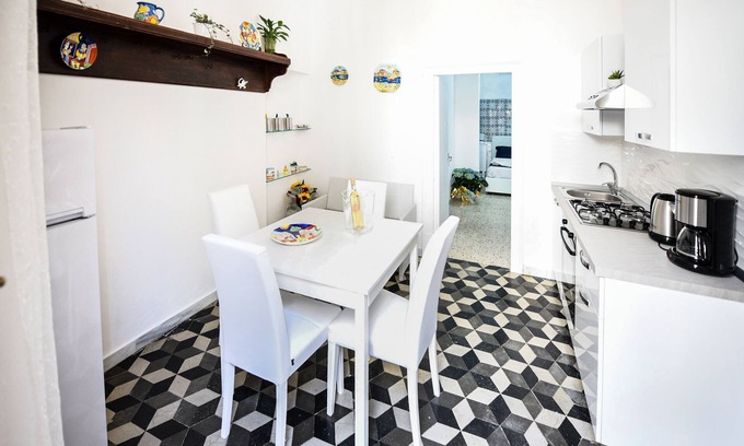 Castellammare del Golfo Apartment | Palazzo TAORMINA - apartment in the center -