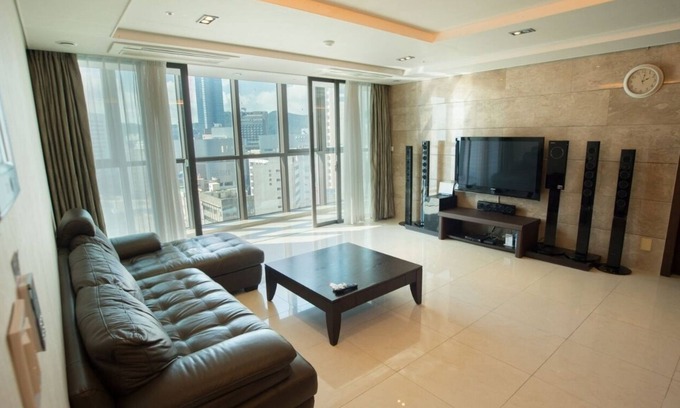 Haeundae Apartment | Paled CZ condo 67pyung in Haeundae