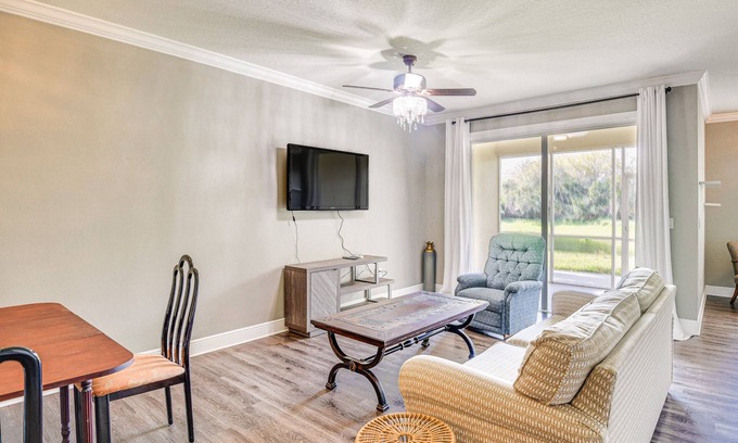 Palm Coast House | Palm Coast Townhome w/Pool Access ~ 4 Mi to Beach