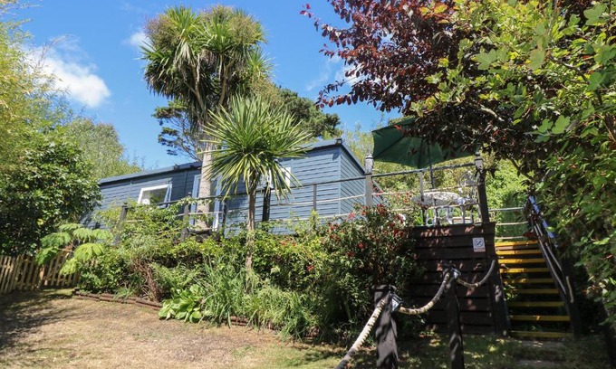 Praa Sands House | Palm Lodge