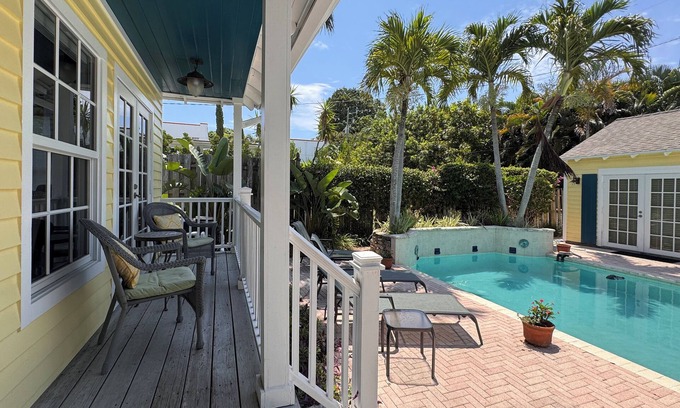 Flamingo Parks House | Palm Ridge House