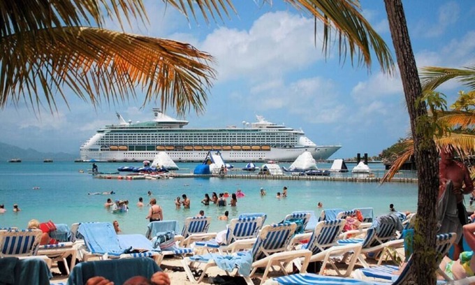 Port Canaveral House | Palms- Best location for Beach Goers & Cruisers
