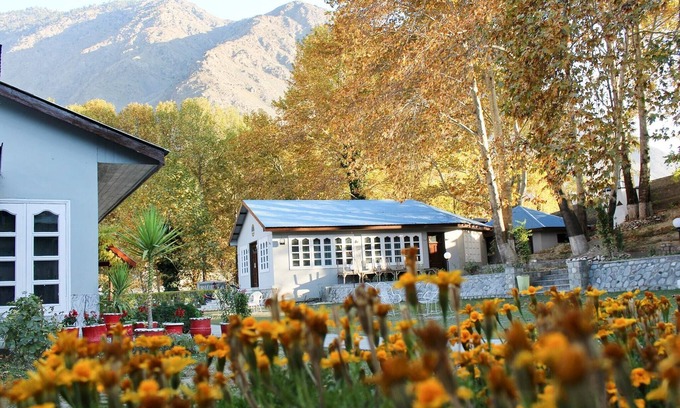 Chitral Hotel | Pamir Riverside