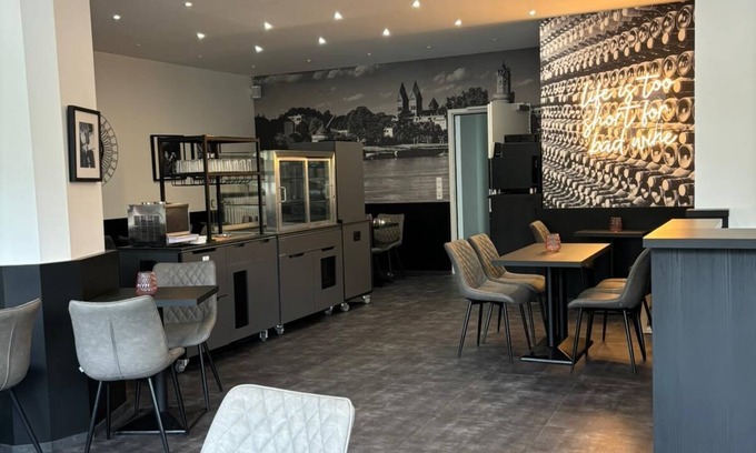 Pellenz Hotel | Panorama Hotel Rheinkrone