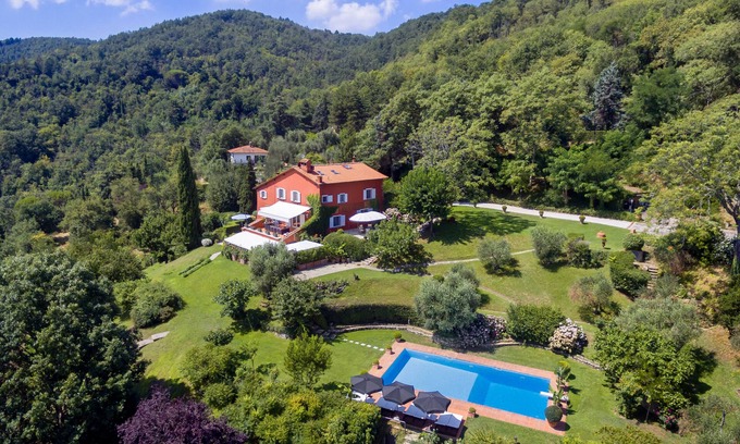 Rignano sull'Arno Villa | Panoramic luxury villa in hilltop location near Florence