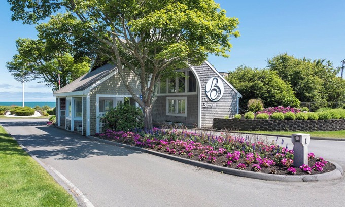 Northwest Harwich Condo | PANORAMIC OCEAN VIEWS!