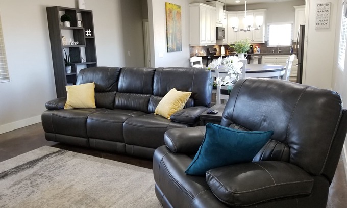 Flagstaff House | ⛰ Panoramic Peak Views. Stunning Sunsets. Long-stays welcome ⛰