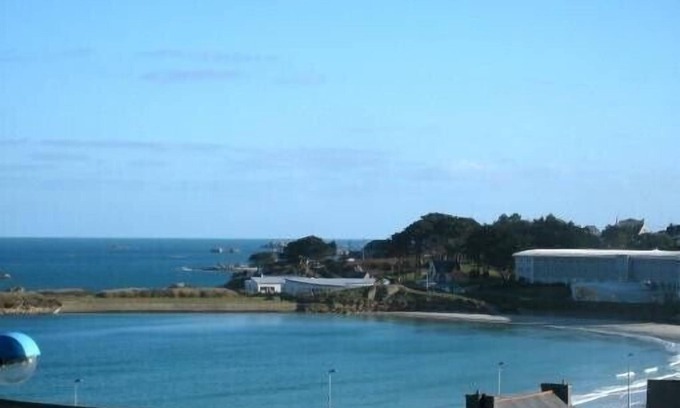 Trevou-Treguignec Apartment | Panoramic Sea View Apartment, South Terrace, Trévou, Pink Granite Coast, 22.