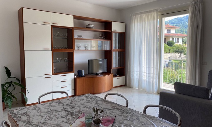 Entratico House | Panoramic three-room apartment