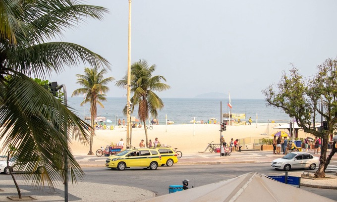 Zona Sul Apartment | PANORAMIC VIEW TO THE ATLANTIC AVENUE (SEAFRONT)