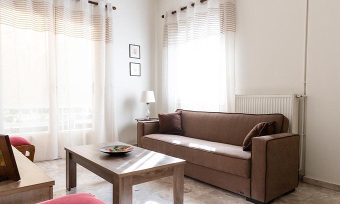 Kiato Apartment | PANOS HOUSE