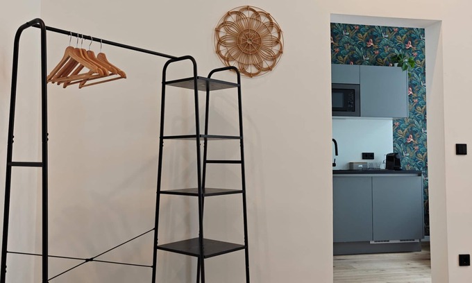 Favoriten Apartment | Papagei 3 Min to Metro U1 + Free Parking