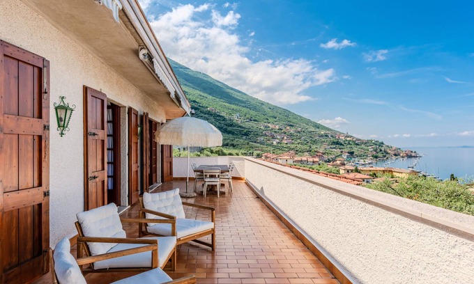 Assenza Apartment | Papandrea by Interhome