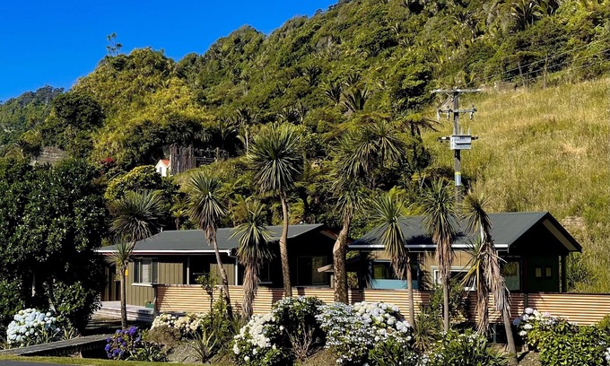 Punakaiki Cottage | Paparoa Cottage
