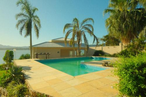 Marica House | Paraíso da Lagoa - Piscina, Deck e Conforto