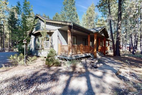 Three Rivers House | Paradise Among the Pines