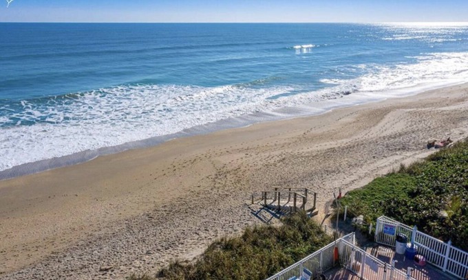 Nettles Island Cottage | Paradise awaits - Just Across from Atlantic Ocean