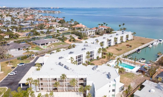 Sarasota Condo | Paradise awaits on LBK 2BR/2BA Updated Condo on the Bay with Water Views