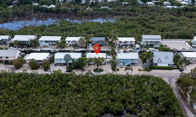 Stillwright Point Villa | Paradise Cove 2nd floor- Key Largo