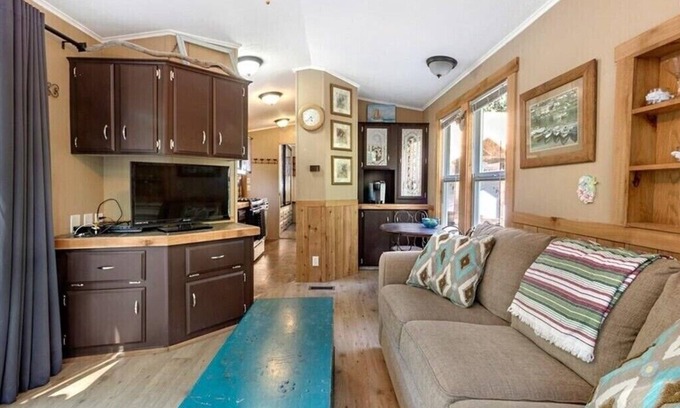 Paradise Estates House | Paradise creek @Mt.Rainier