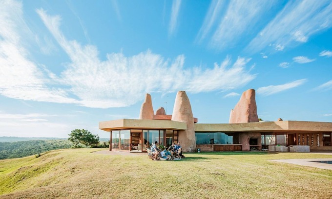 Wesley Villa | Paradise - Four Bedroom Villa, Sleeps 8