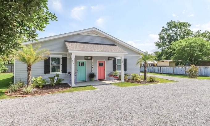 Bay St Louis Condo | Paradise Palms: modern, very comfortable , unit in beautiful beach town