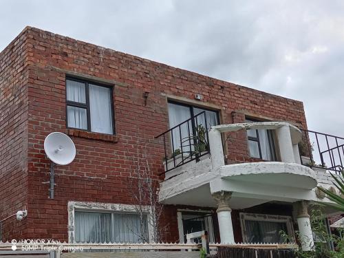 Paarl House | Paradise view