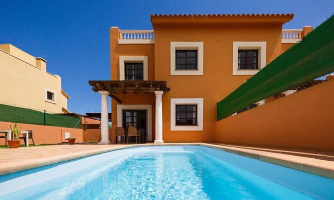Geafond House | Paradise Villa I 3 bedrooms I BBQ I Private pool I Family and friends