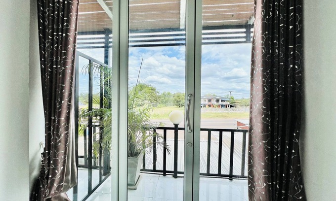 Ban Dung Hotel | Parichat Bandung Hotel