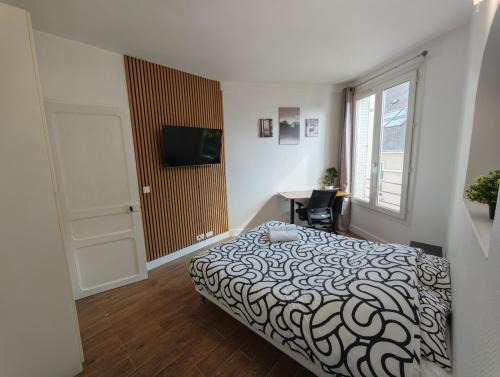 Aulnay-sous-Bois Apartment | Paris Cozy Studio - 15 Min Paris