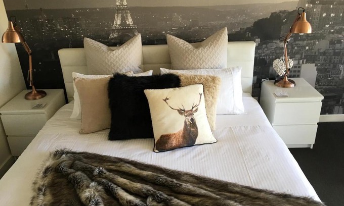 Lorne Apartment | Paris Lorne