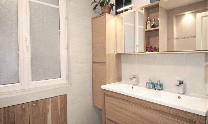 12th Arrondissement Apartment | Parisian charm, near Bercy