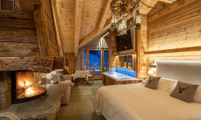 Teola Hotel | Park Chalet Village