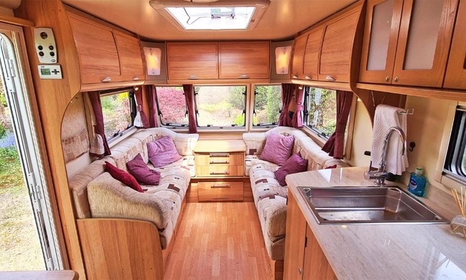 New Forest District House | Park Farm Touring Caravan, Minstead, New Forest