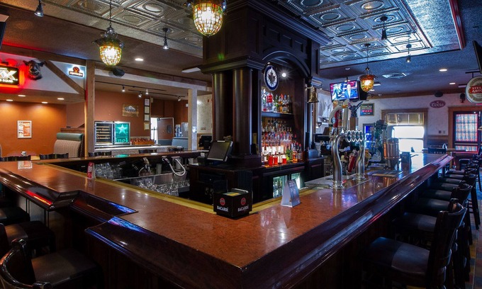 Winnipeg Hotel | Park West Inn