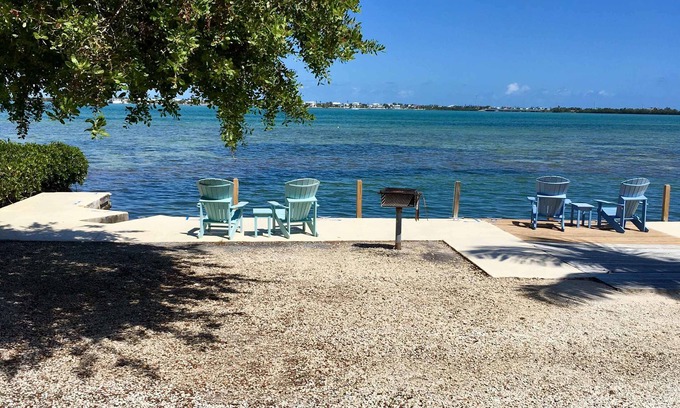 Little Torch Key Hotel | Parmer's Resort