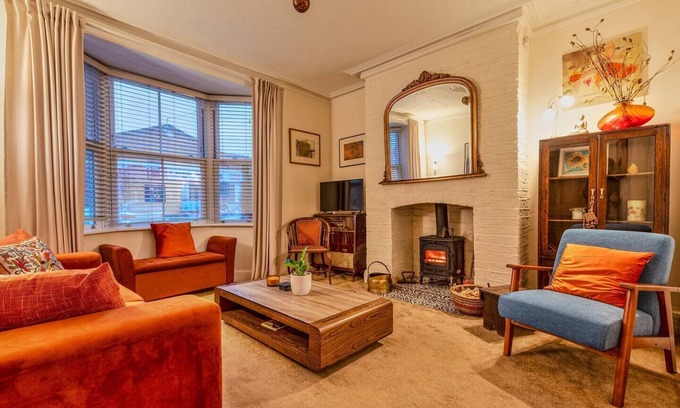 Market Drayton House | Pass the Keys | Charming Victorian Hidden Gem