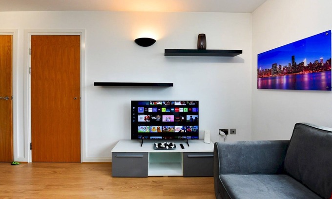 Century Wharf Apartment | Pass the Keys | Modern 1-Bed Apartment with Parking|Century Wharf