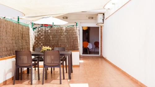 Sant Antoni de Calonge Apartment | Patio Budget Apartment 12