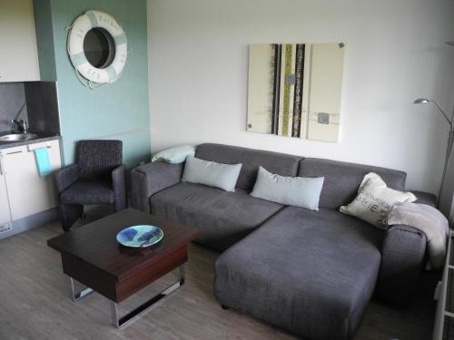 Eckernfoerde Apartment | PatRei mit Meerblick, auch beim Duschen