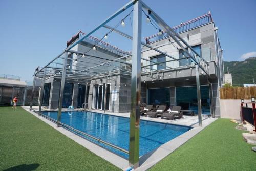 Chinnam House | Pause Kids Pool Viila