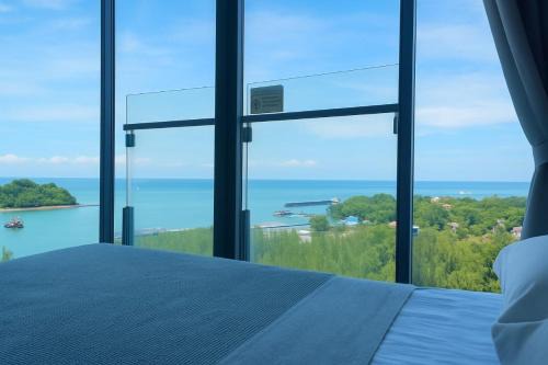 Kampung Bahasa Kapor Apartment | PD Dwharf The Bay Oceanview Suite